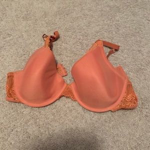 Bra. Size 40C. NWOT